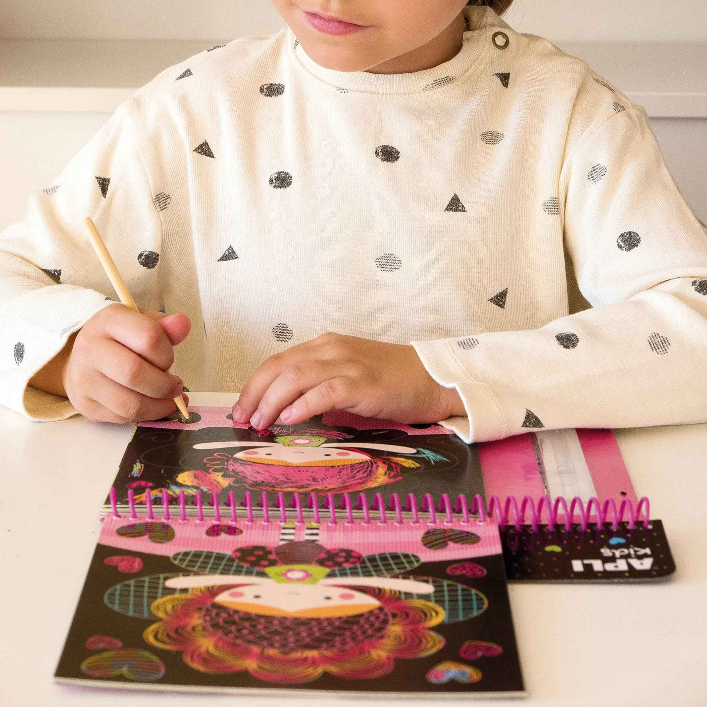APLI | Fee Kras Coloring Book