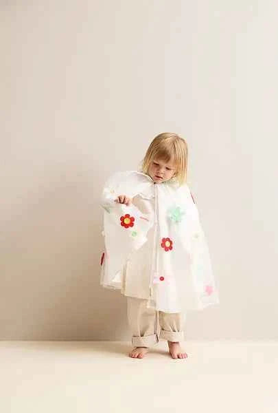 Kid's Concept | Dress-Up Flower Cape