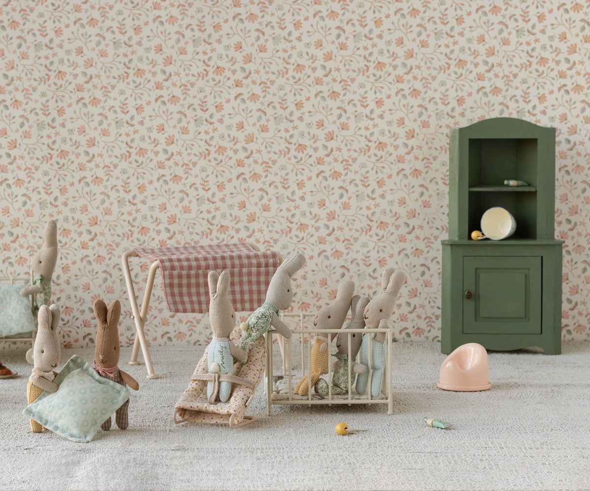 Maileg | Mini Dark Green Corner Cabinet