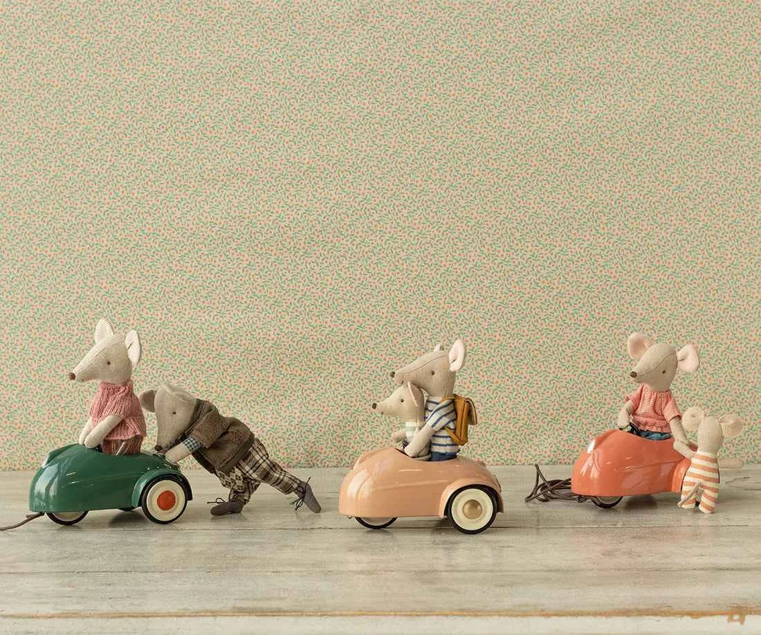 Maileg | Car for Mice - Coral