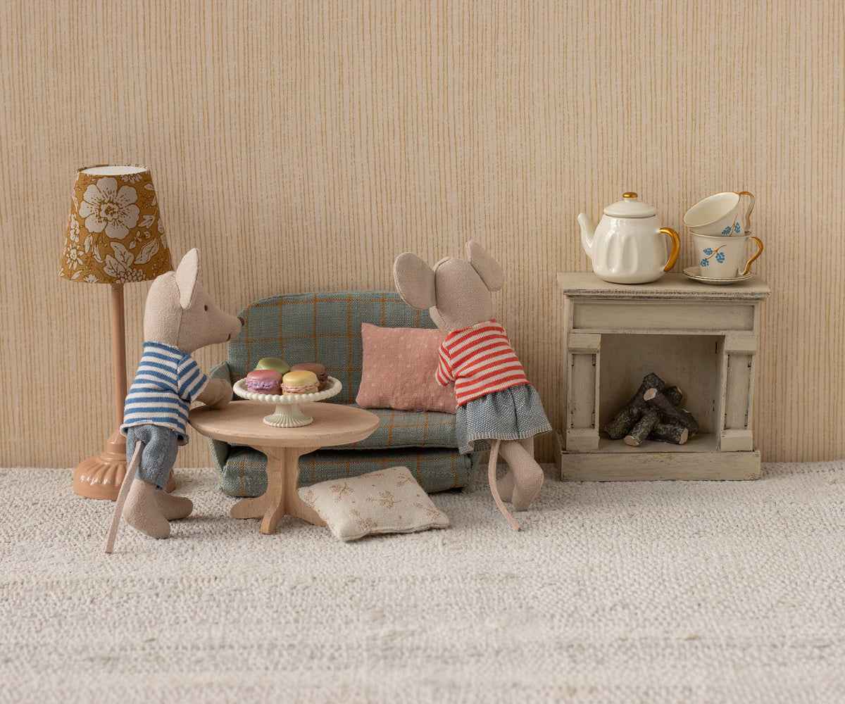 Maileg | Oval Mouse Coffee Table Natural