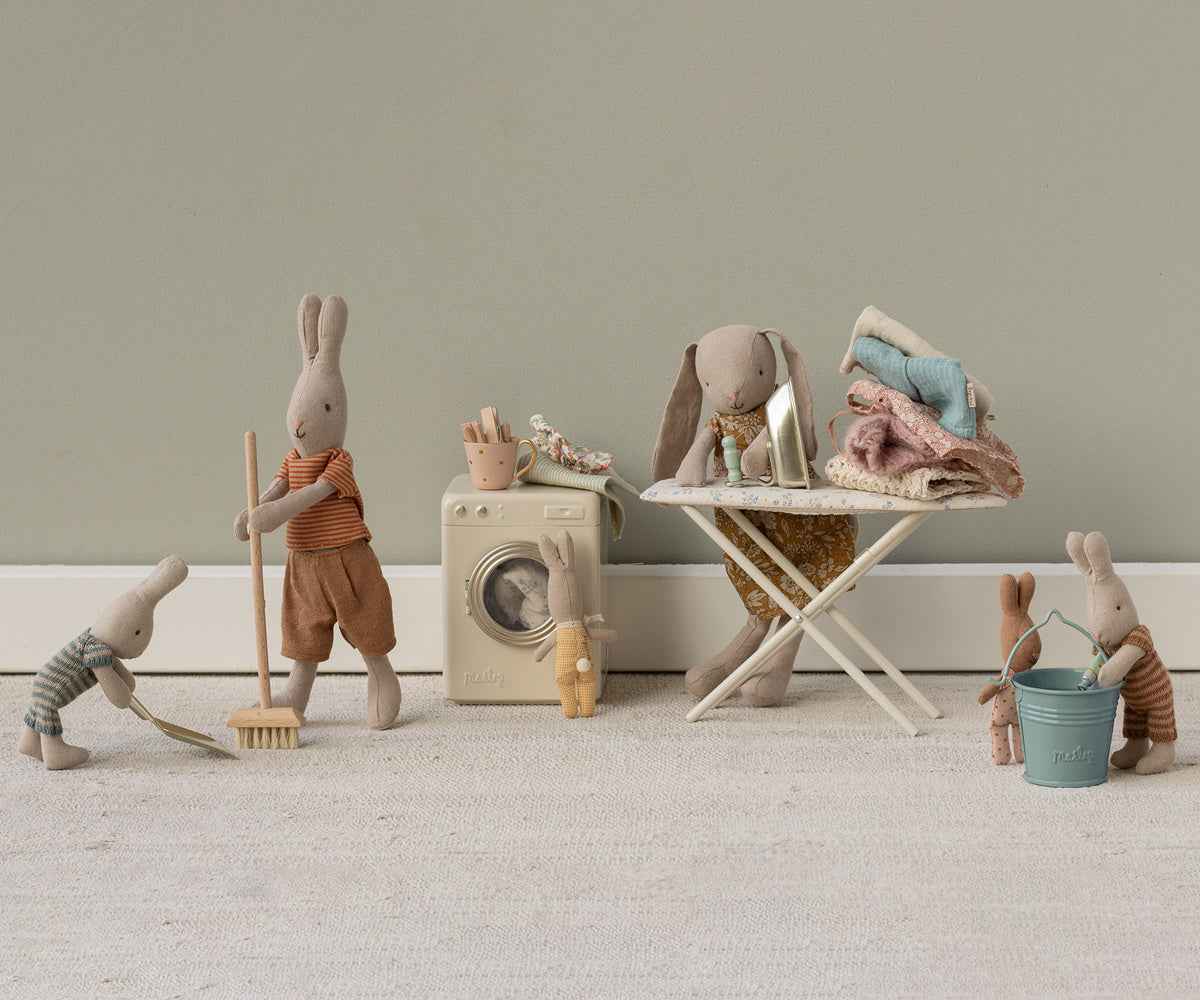Maileg | Miniature Broom Set