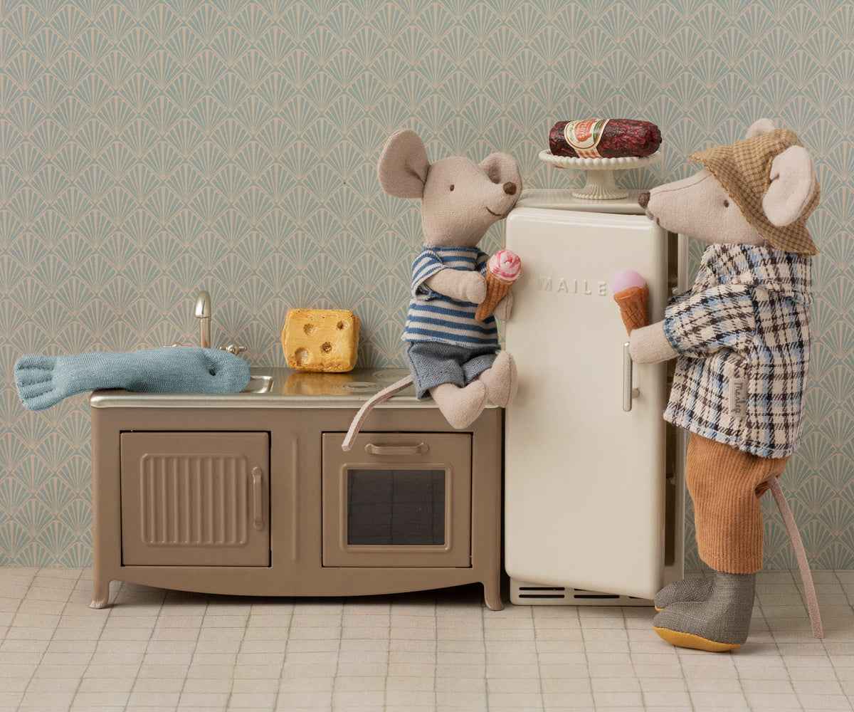 Maileg | Fridge Mouse Off White