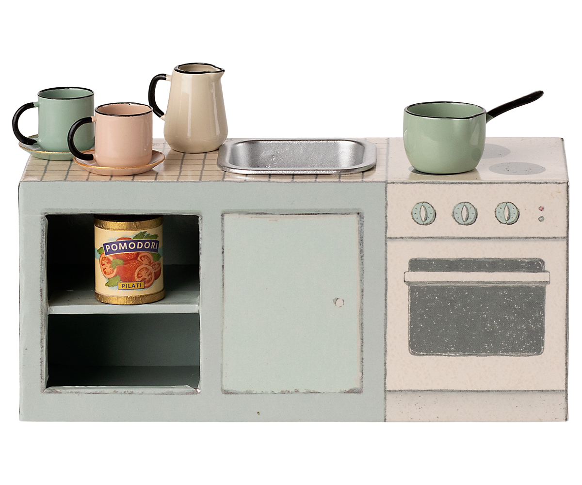 Maileg | Kitchen Counter Mouse