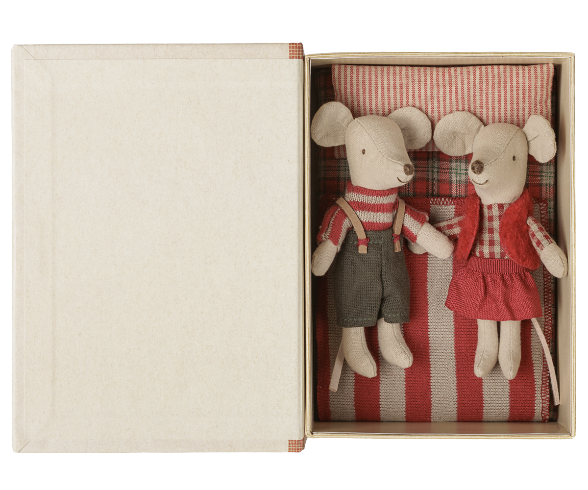 Maileg | christmas twin mice little sister and brother in book
