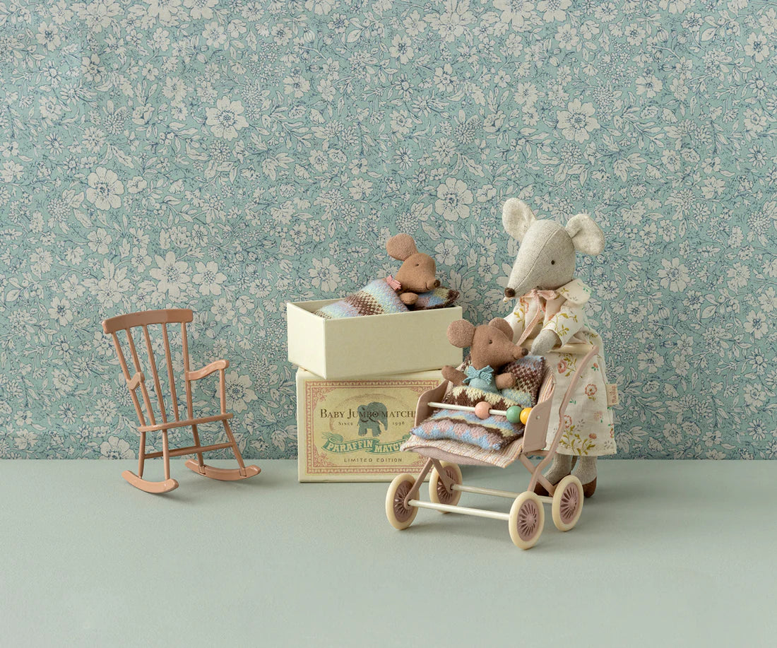 Maileg | Sleepy Wakey Babymuis In Luciferdoosje - Rose