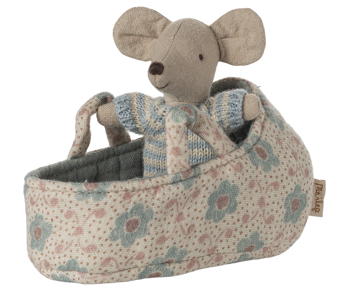 Maileg | Baby Muis In Draagmandje Blauw