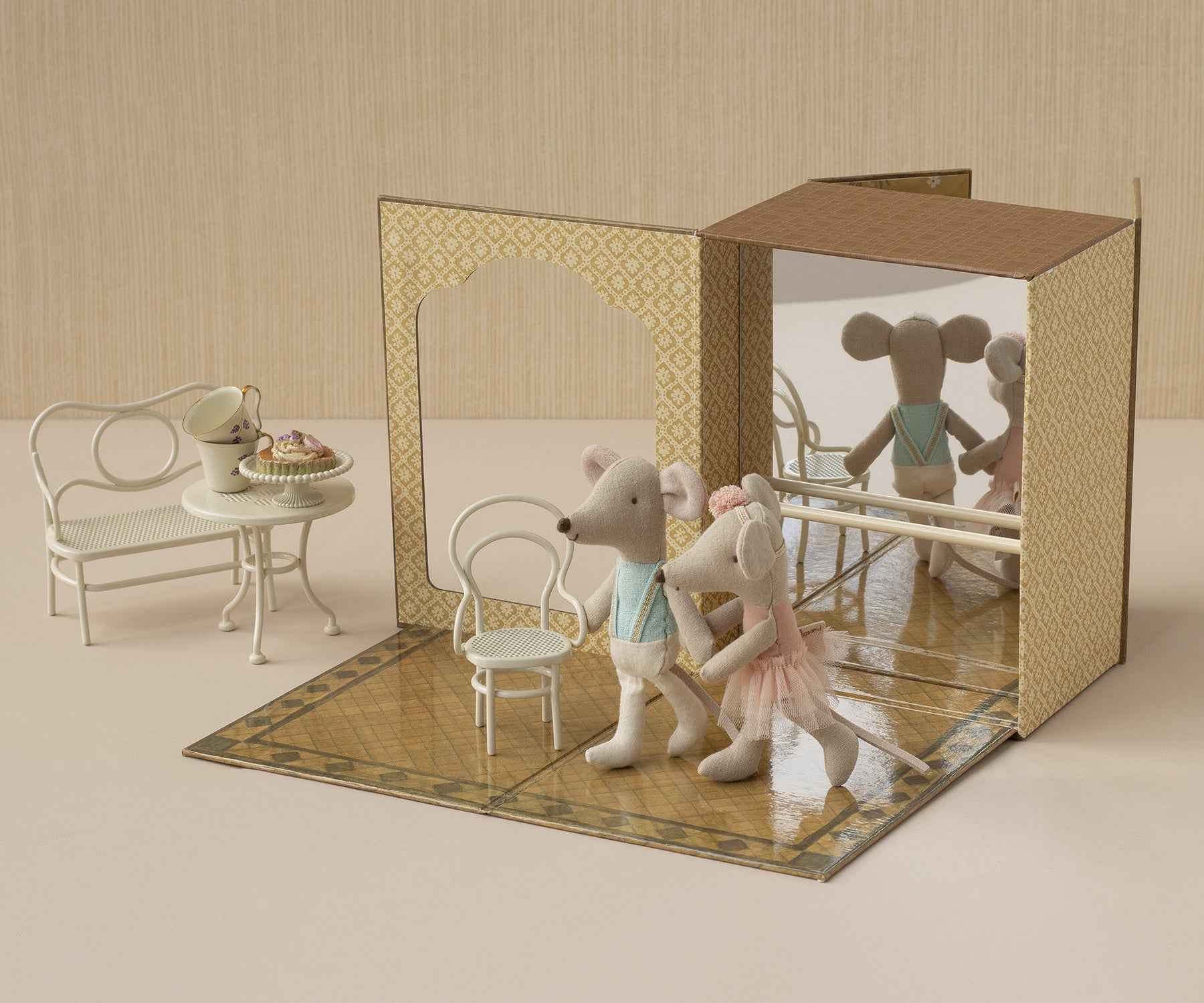 Maileg | Little Ballet Mice In the Dance Studio Little Sister And Brother