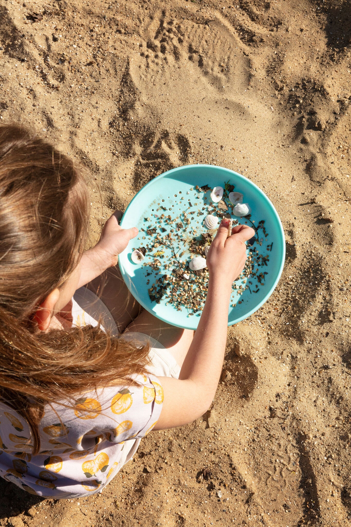 Quut | Flying Disc & Sand Sifter
