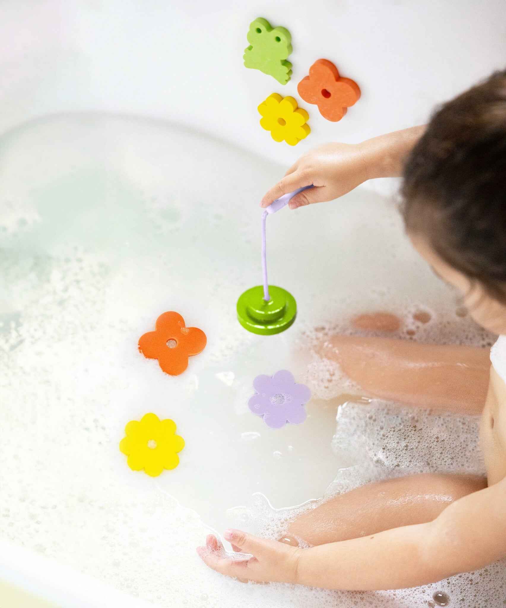 Quut  | Fishing Bath Stickers - Frog Pond