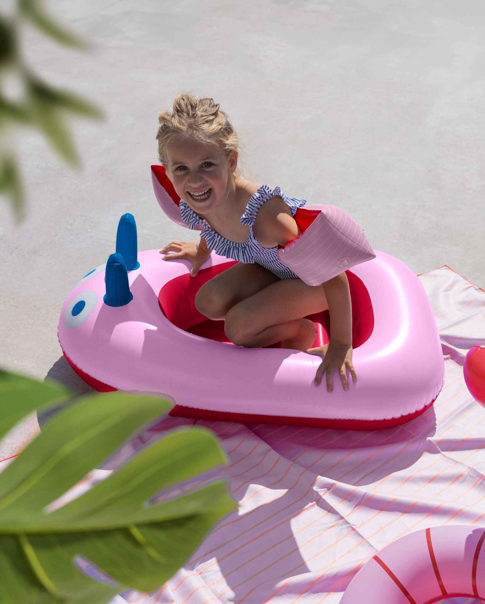 Quut | Inflatable Boat - Cherry