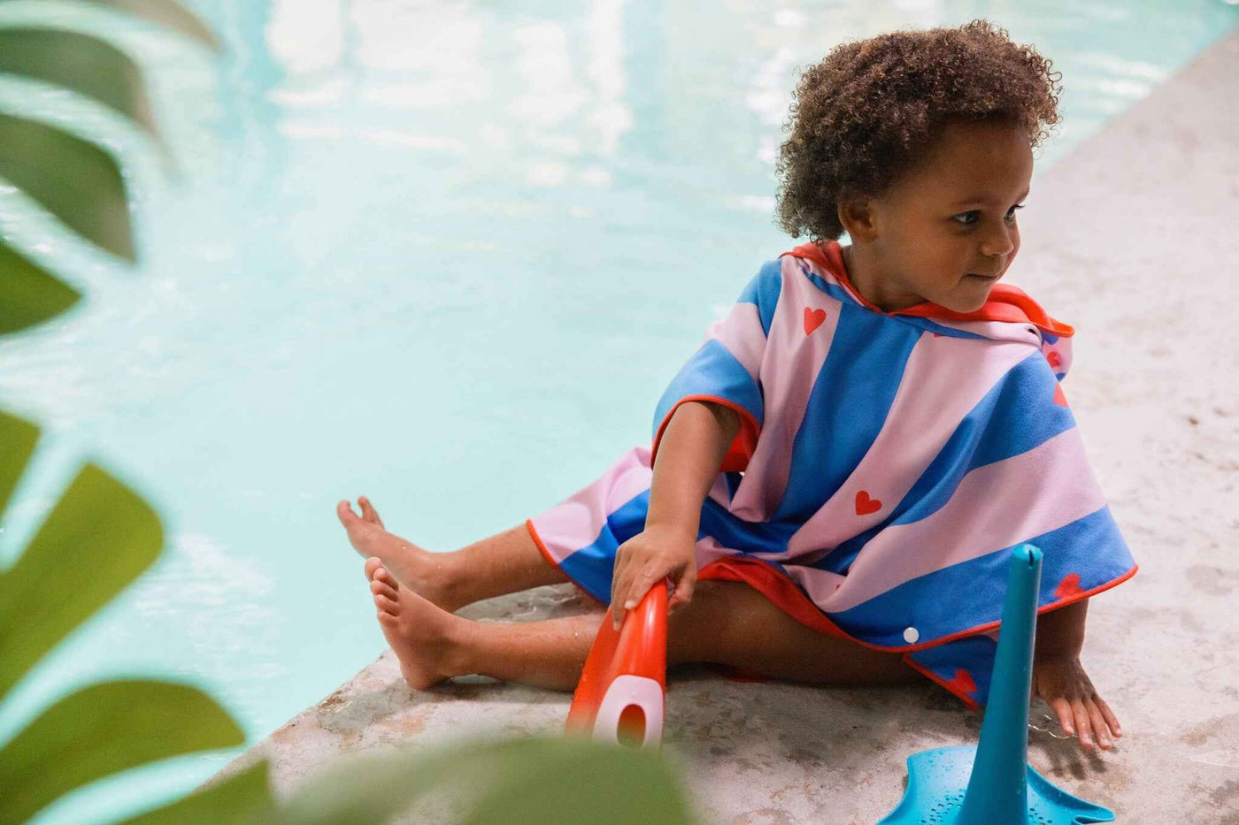 Quut | Beach Poncho - Cherry
