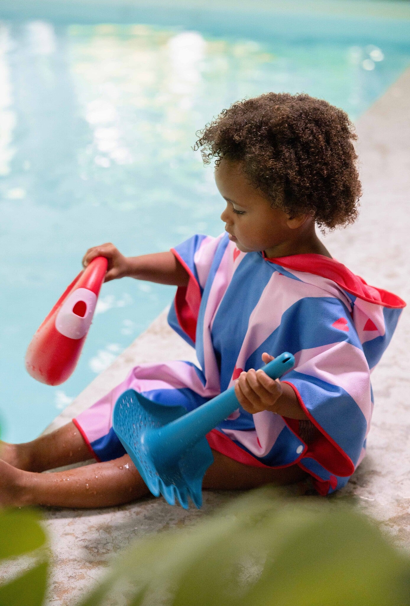 Quut | Beach Poncho - Cherry