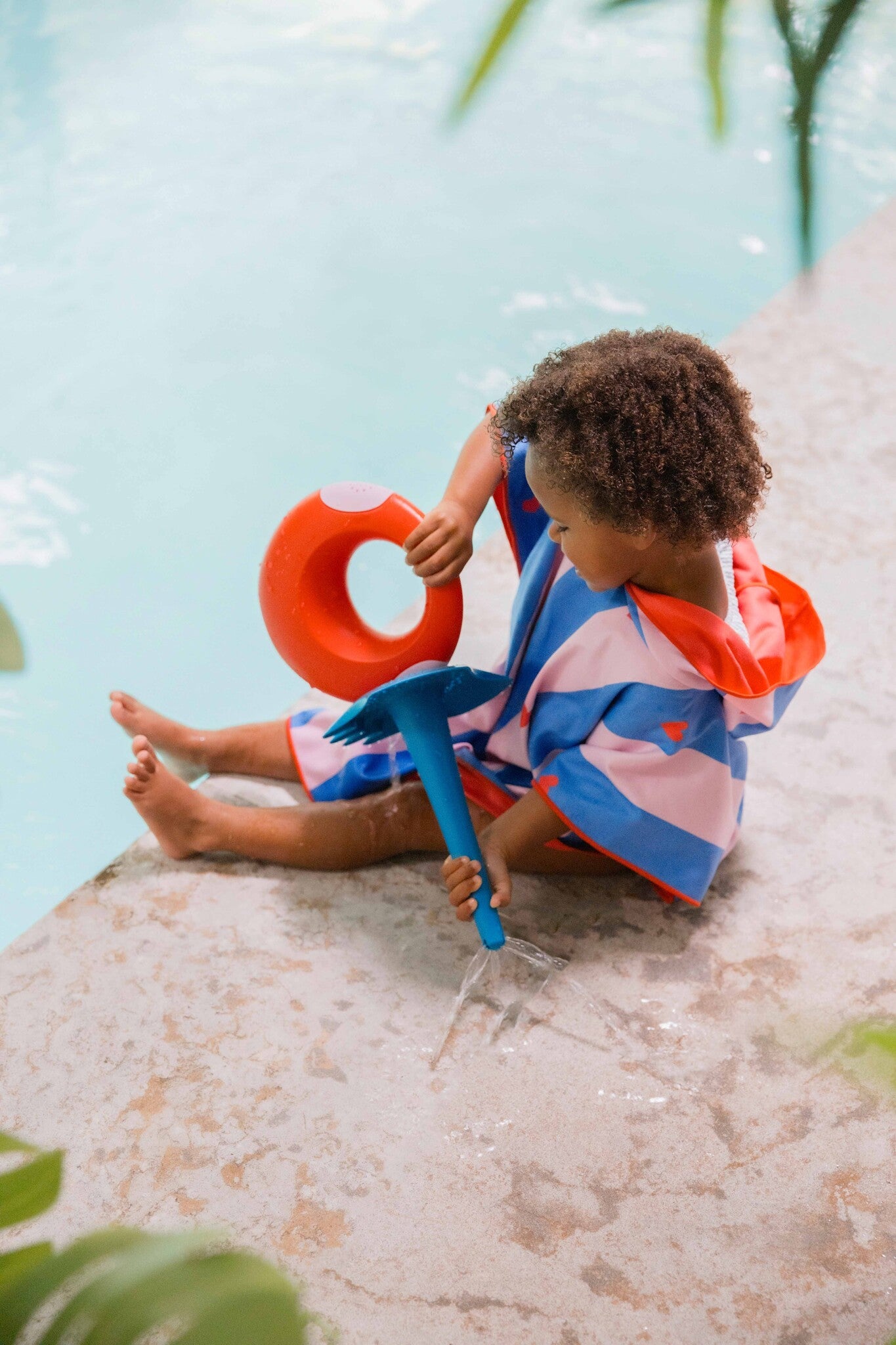Quut | Beach Poncho - Cherry
