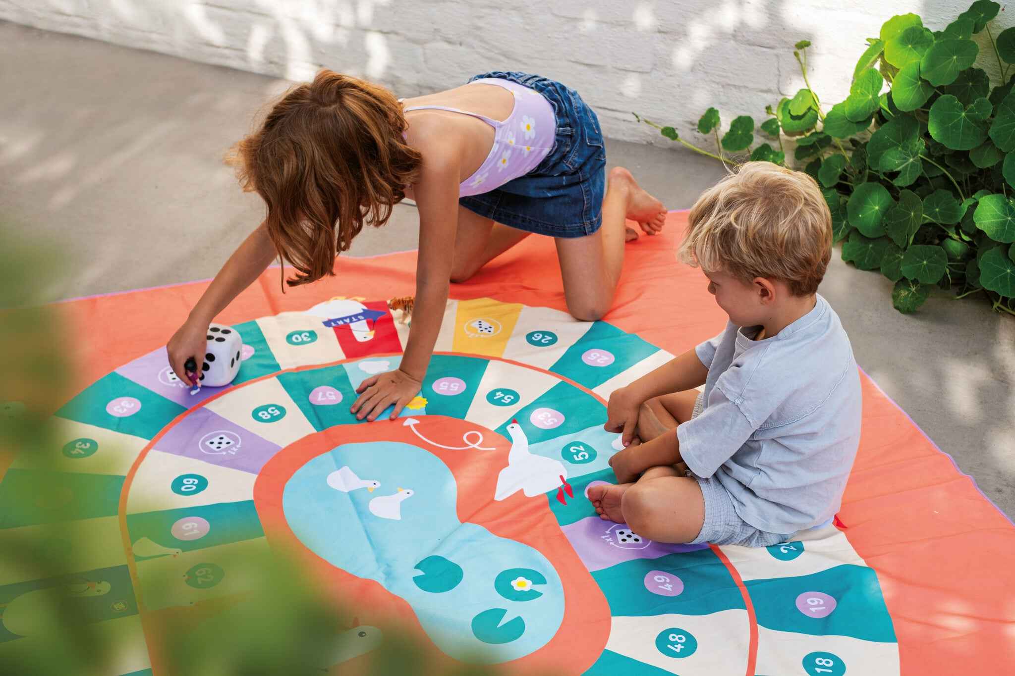 Quut |  XL Play Towel (180 x 180cm) Game Of The Goose