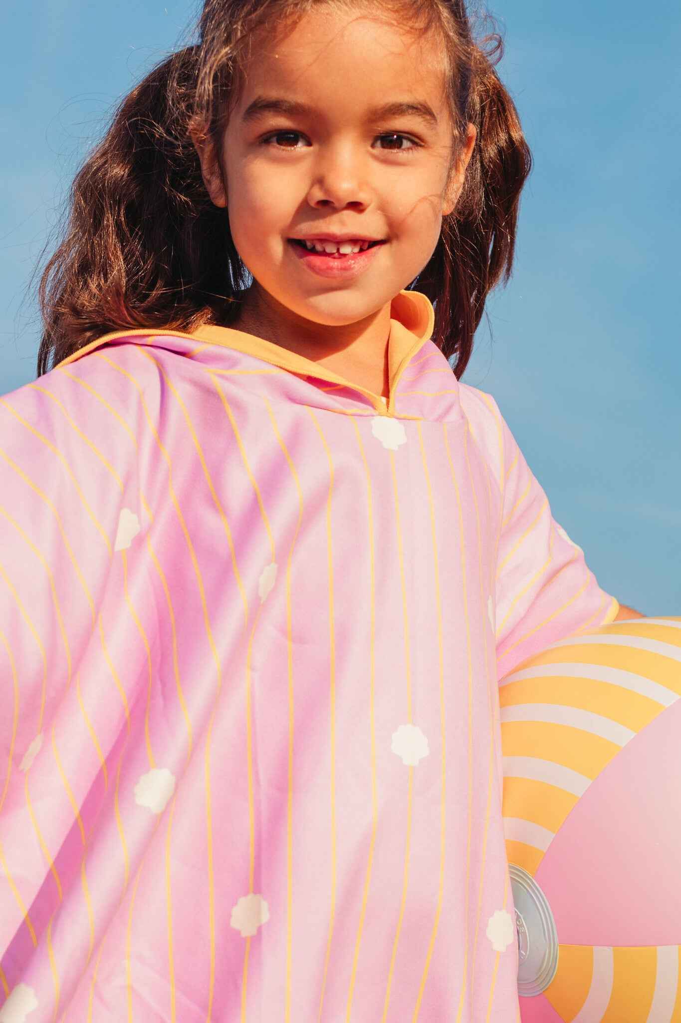 Quut | Banana Pink Poncho