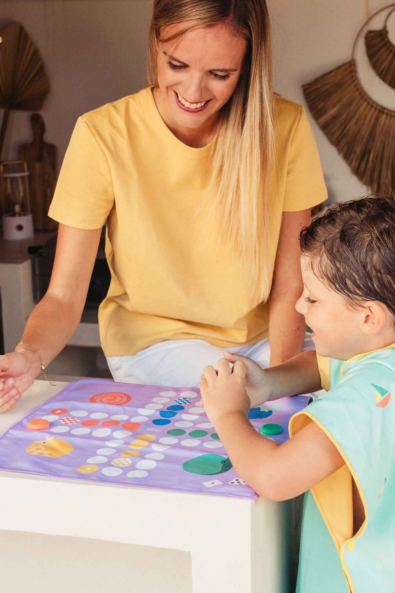 Quut | Horse Travel Game / Tic Tac Toe