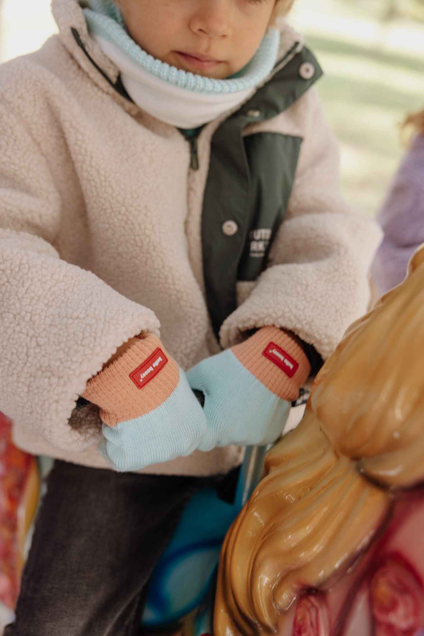 Hello Hossy | Gloves Handy Candy