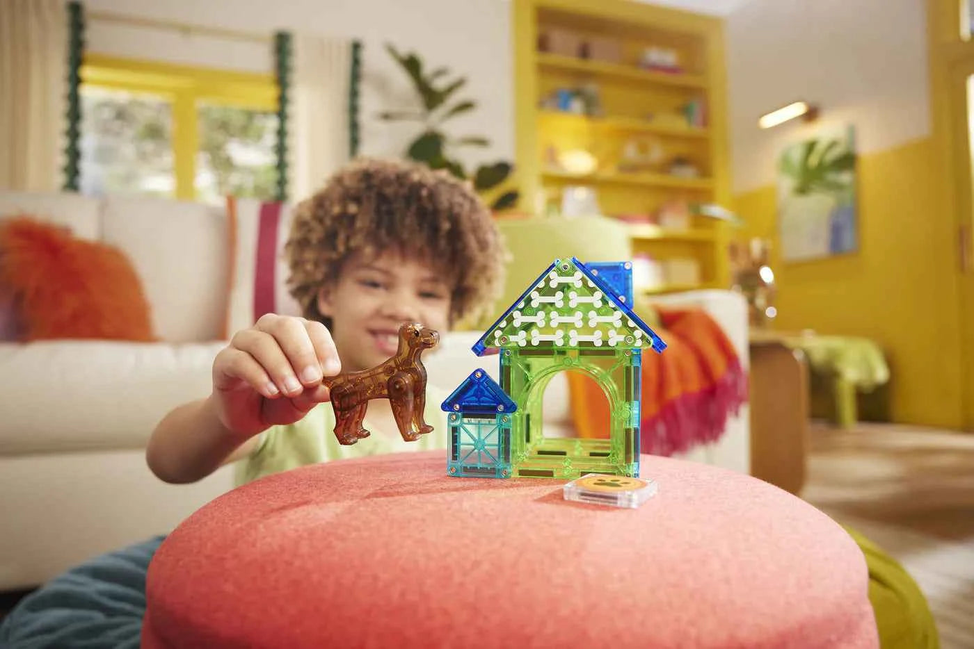 Magna-Tiles | 13-Piece Dog House Set
