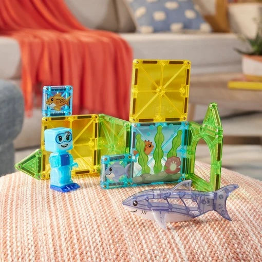 Magna-Tiles | shark dive