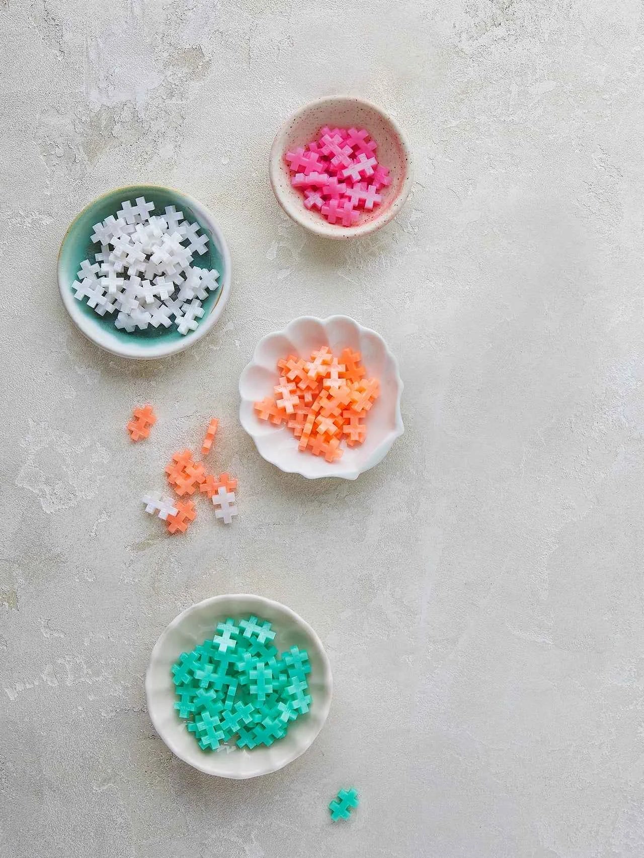 Plus-Plus | Educational Toy Building Blocks Pearl Color Mix 240 Pieces