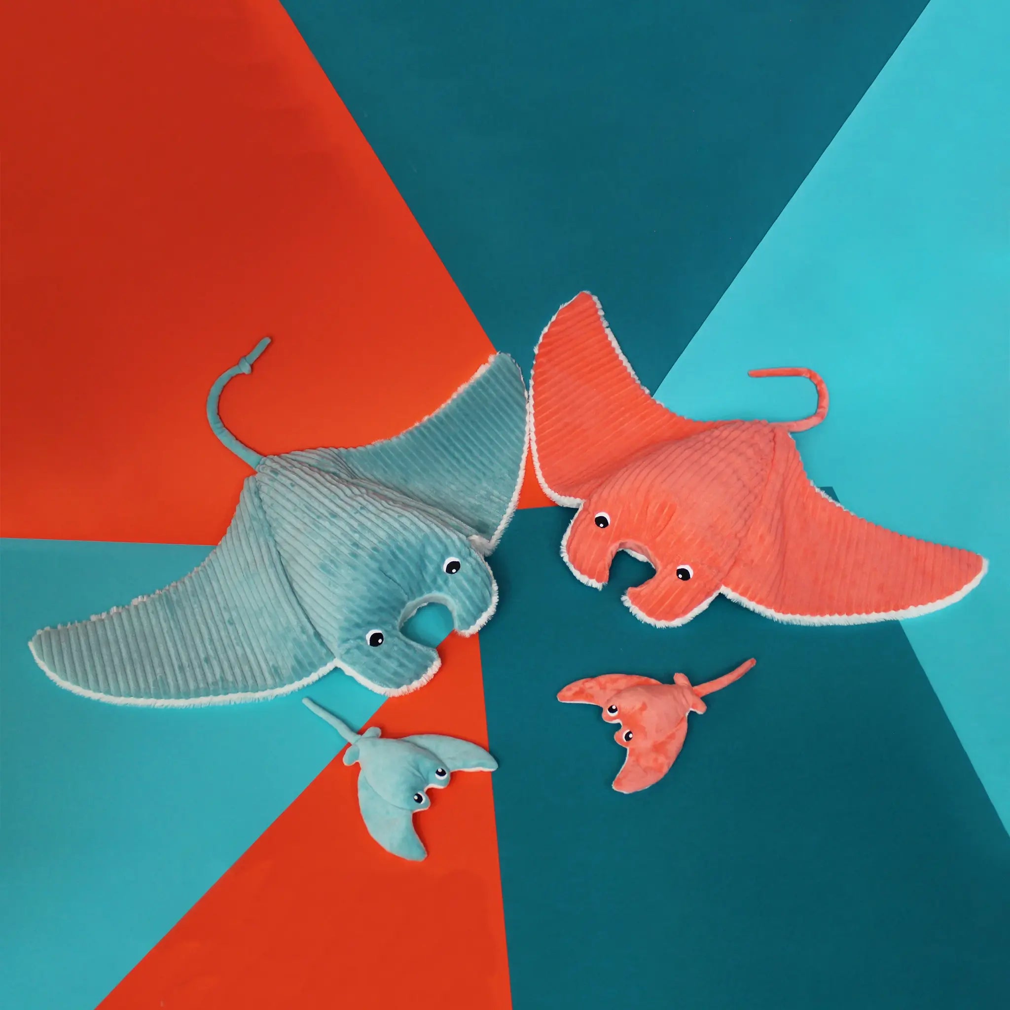 Les duéglingos | Les Ptipotos - Pluche Knuffel Mantalou De Mantarogmoeder En Haar Baby Aquablauw