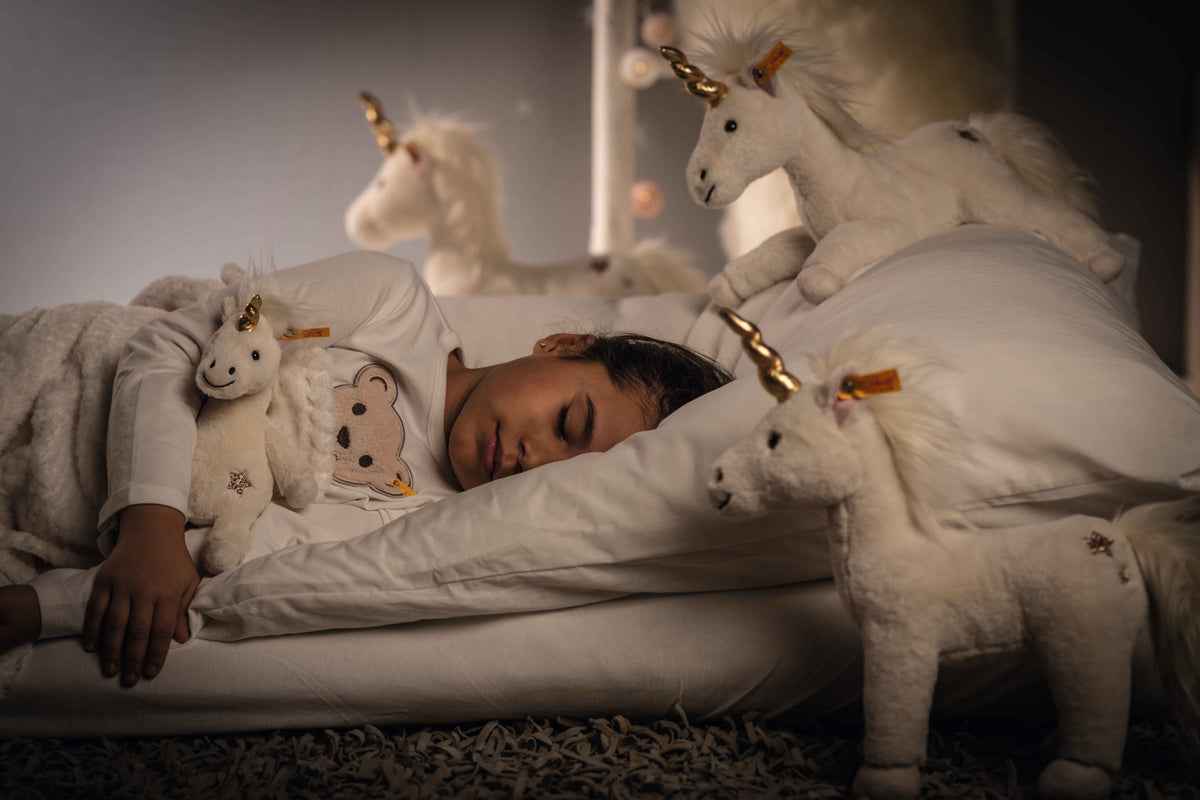 Steiff | Unica Einhorn 27 weiss stehend