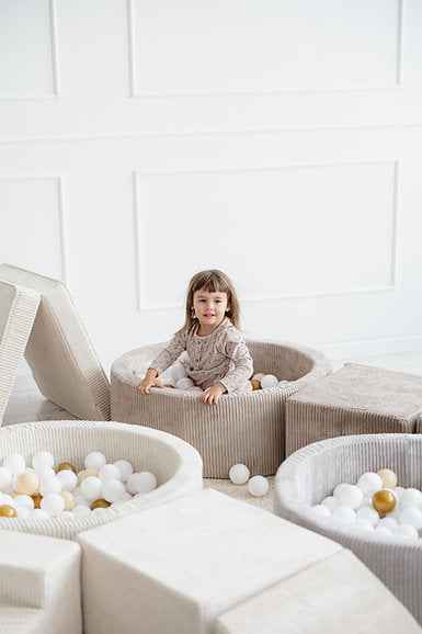 Moje | 3 Elementen + Ballenbad - Rib Velvet  Dark Beige 90x30 cm + 200 Ballen