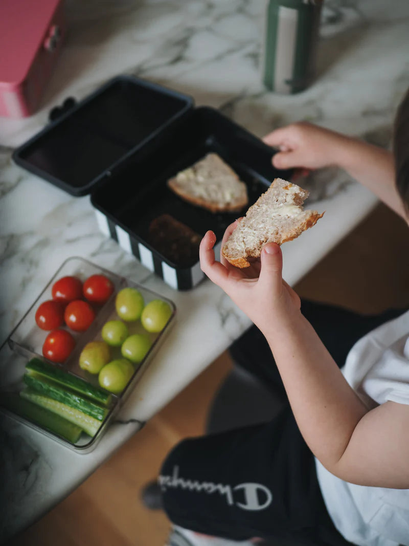 Noui Noui | lunchbox black/white
