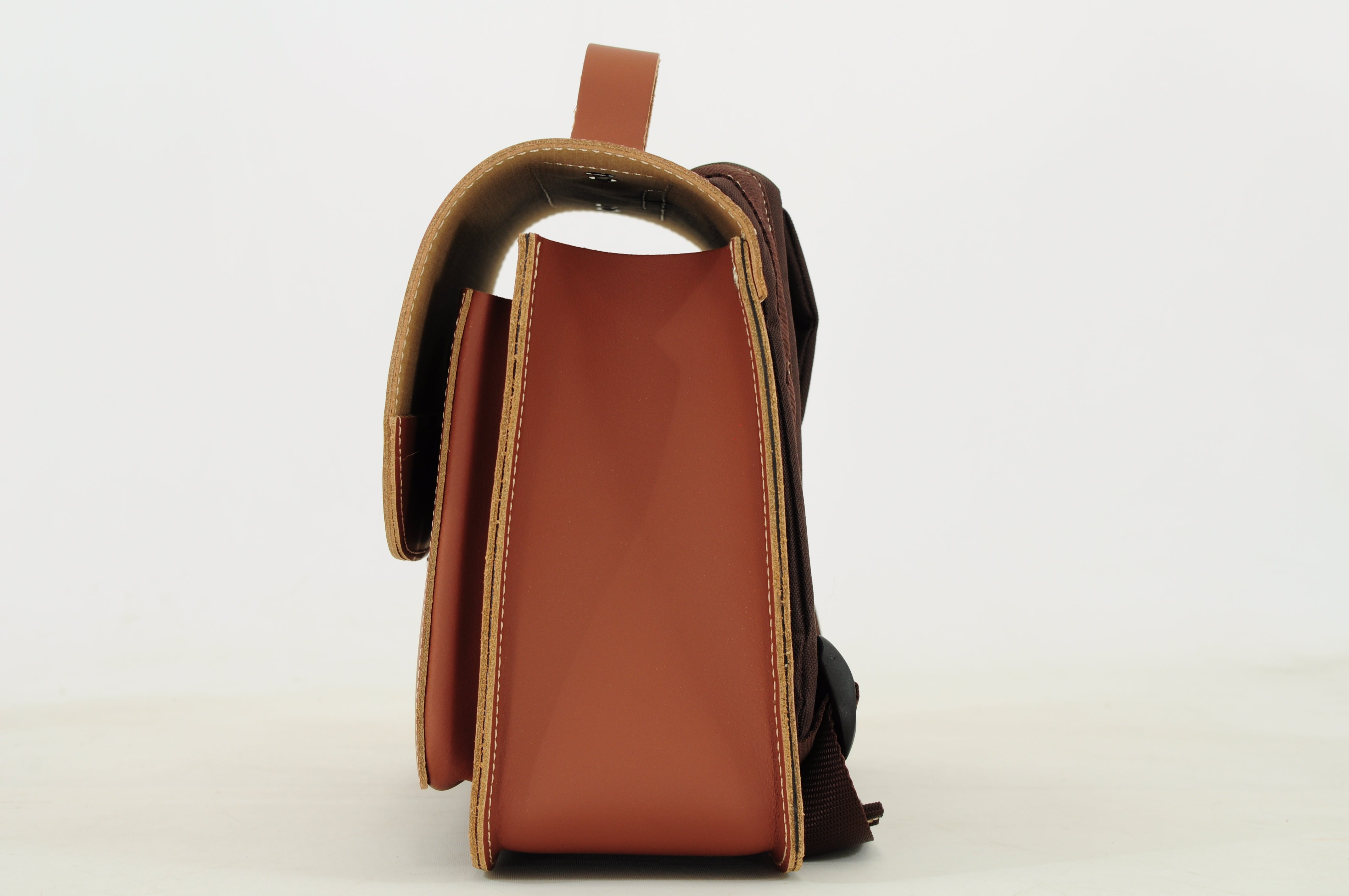 Own Stuff | lederen kleuterboekentas car chestnut