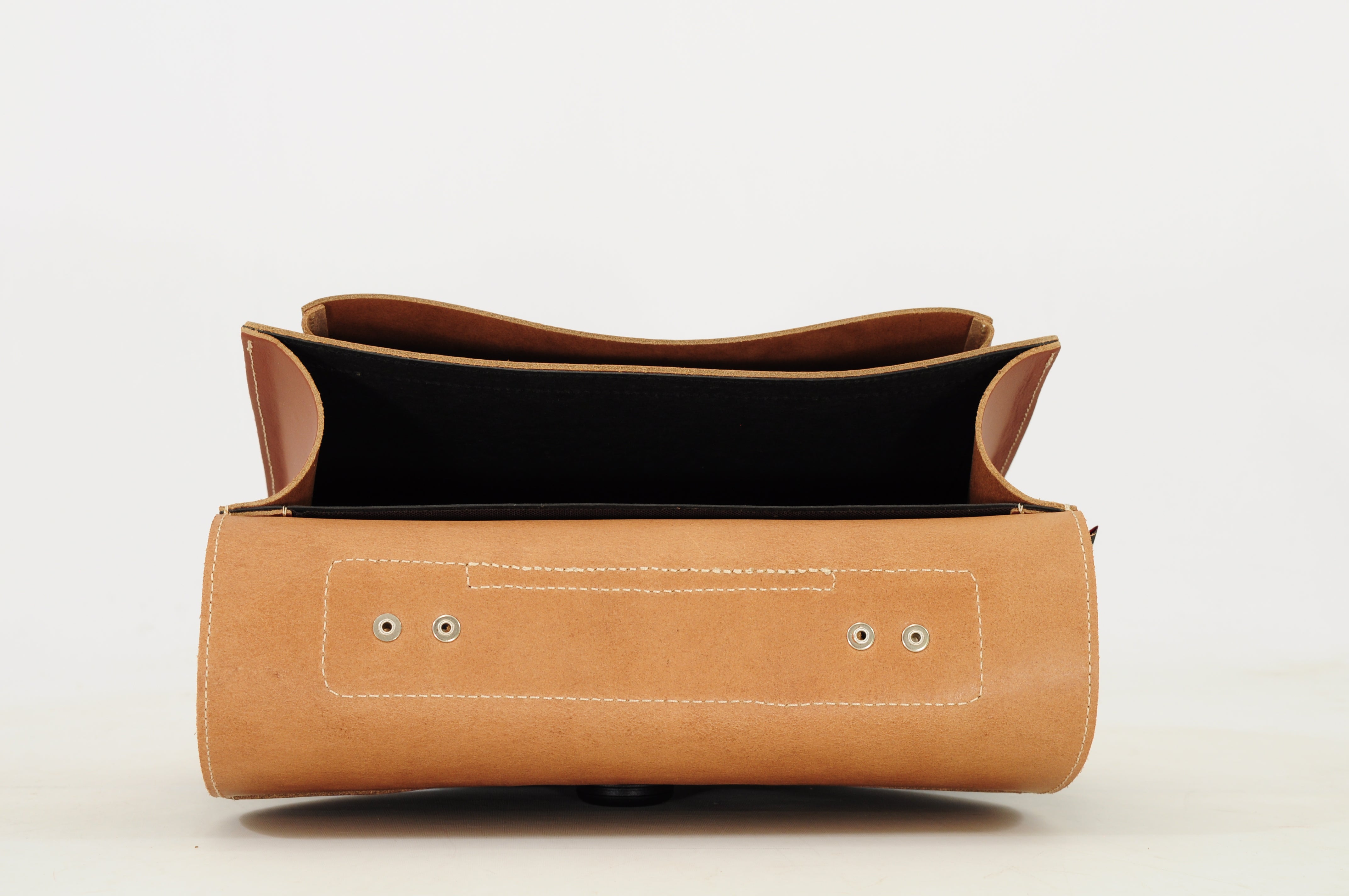 Own Stuff | lederen kleuterboekentas teddy chestnut