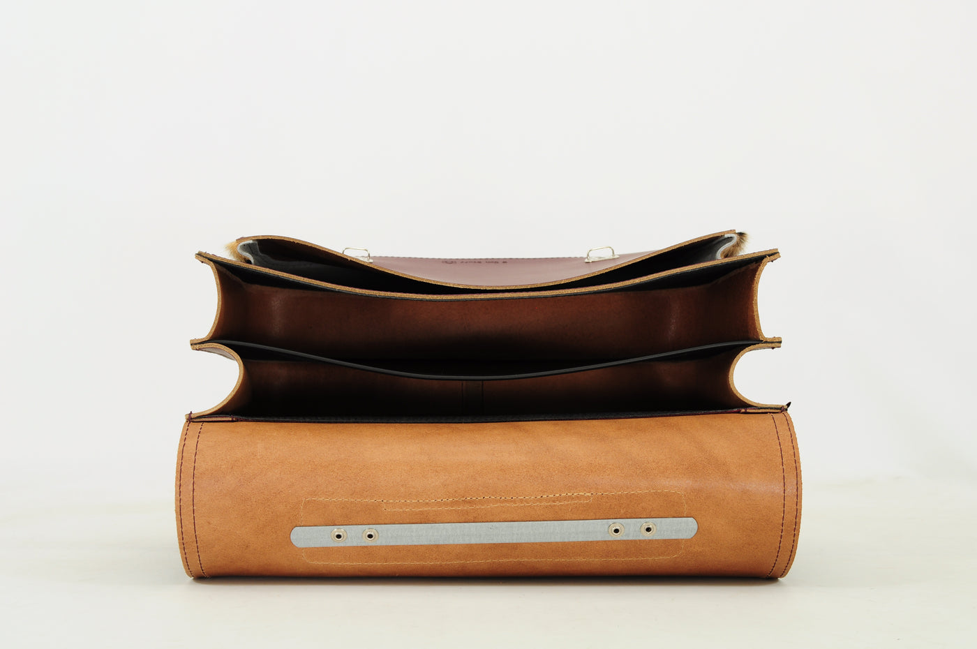 Own Stuff | lederen boekentas classic leo aubergine