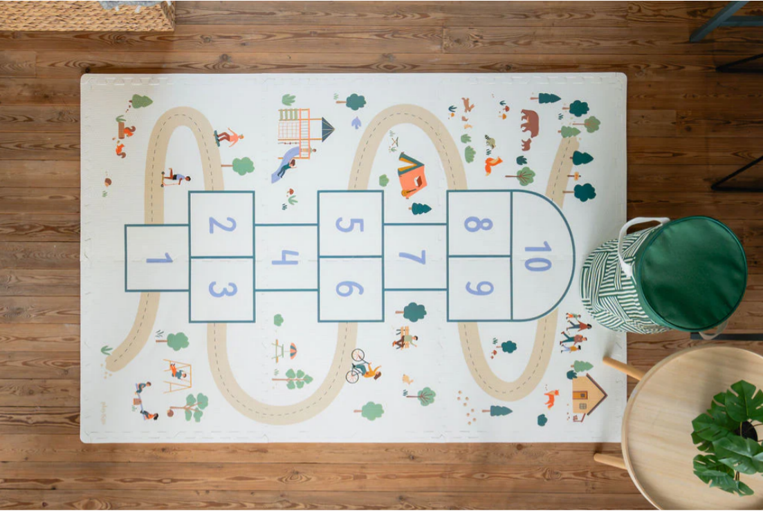 Play & Go | puzzeltapijt, opbergbox & speelhuisje - hopscotch