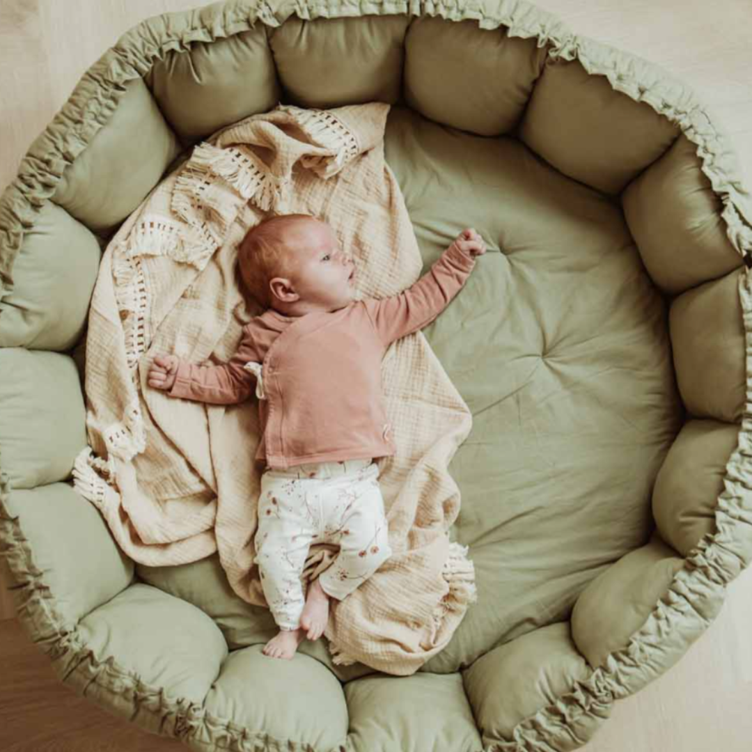 Play & Go | Organic babyspeelkleed & cocon - meadow green