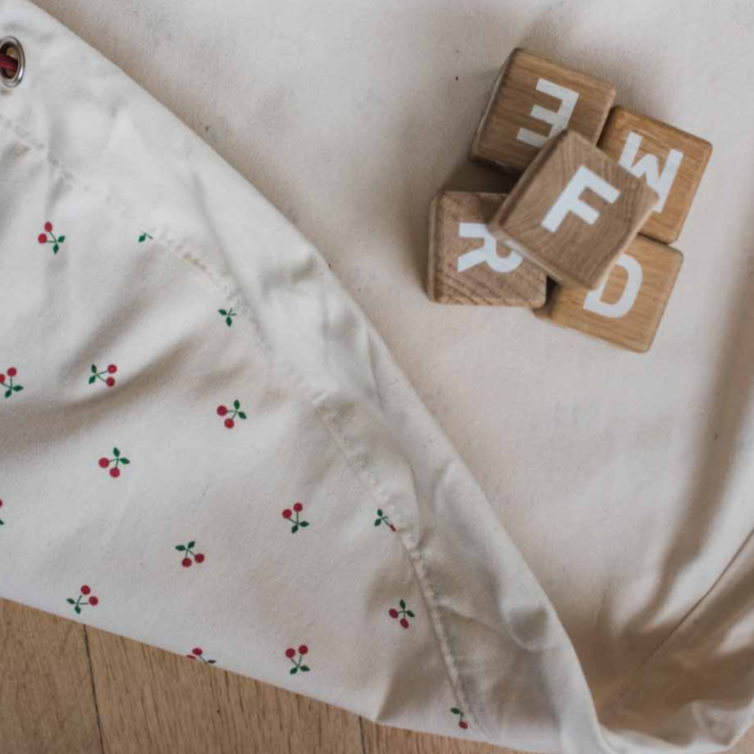 Play & Go | Speelkleed & opbergzak - cherry cherry