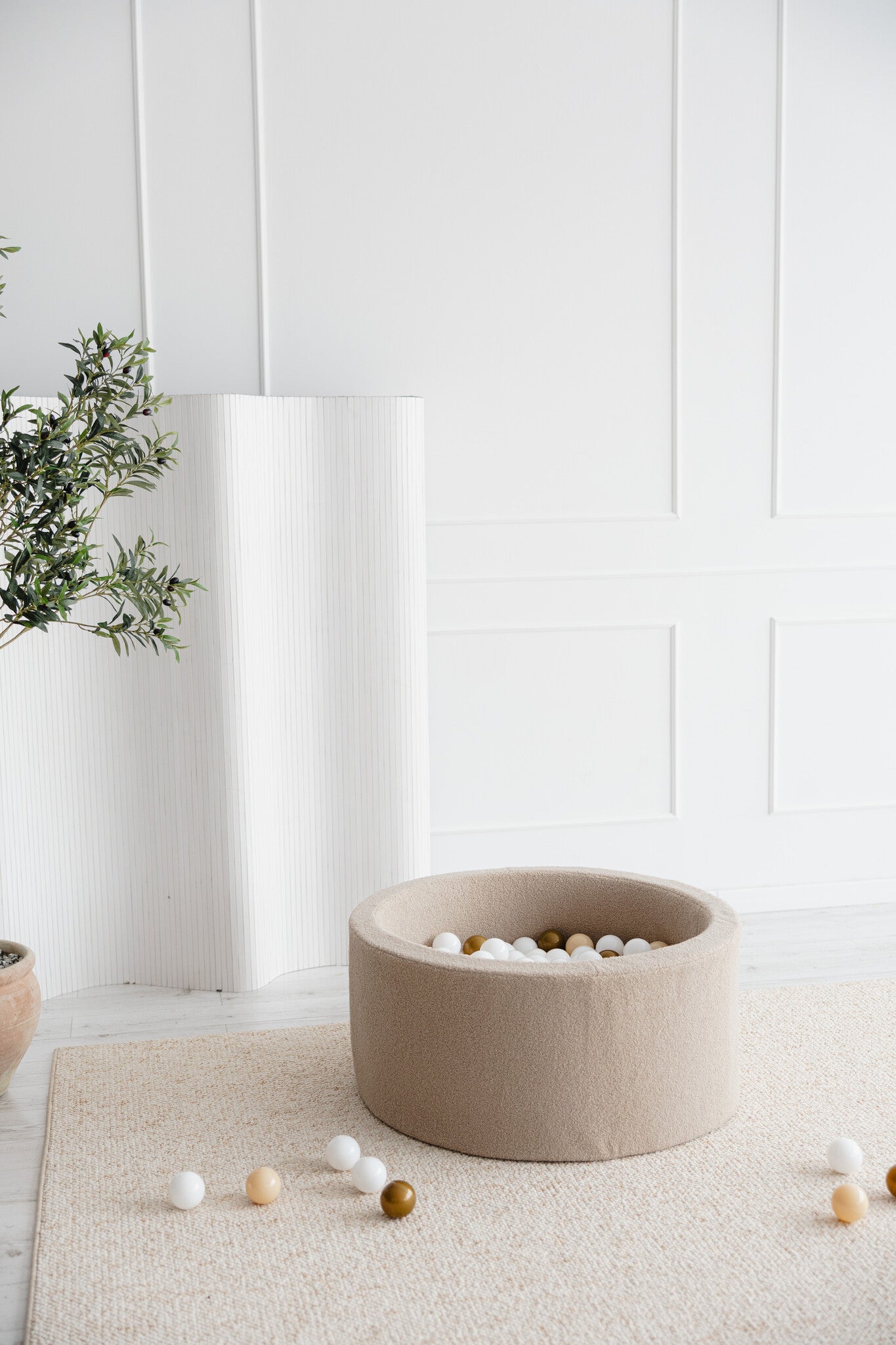 Moje | Ballenbad Bouclé - Beige 90x40 cm + Ballen