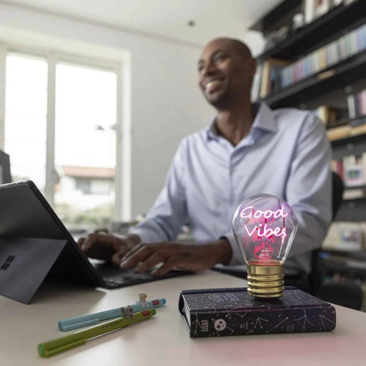 Legami | Good Vibes Table Lamp Incandescent Bulb