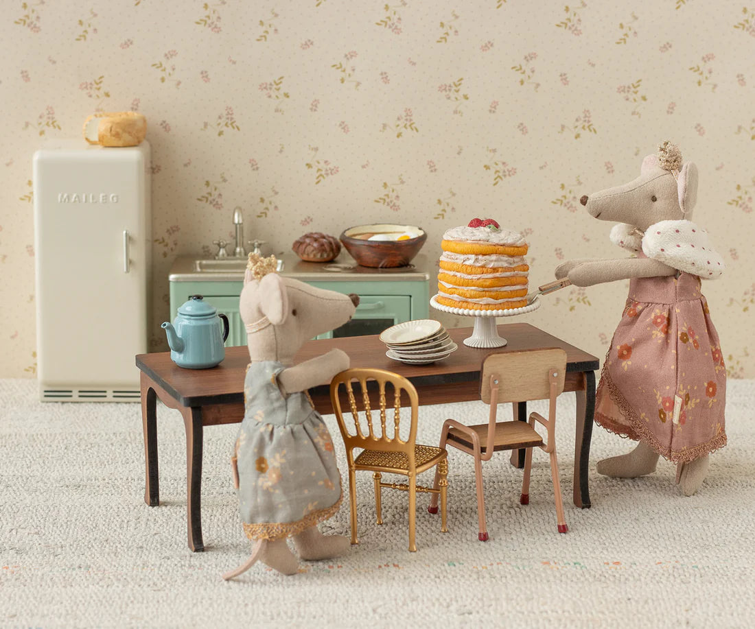 Maileg | Party Cake And Cake Stand mouse Off white