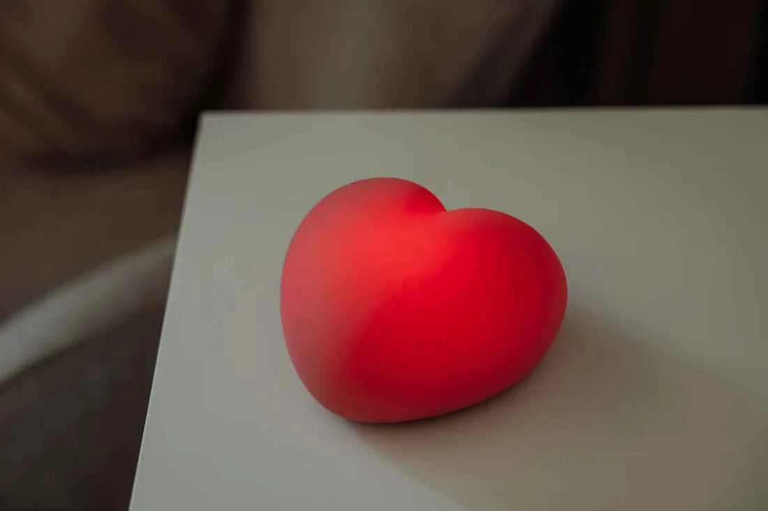 Flow Amsterdam | Ruby Feeding Lamp - Dusty pink