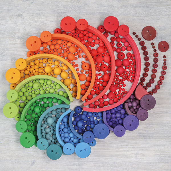 Grimm's | 60 houten kralen regenboog