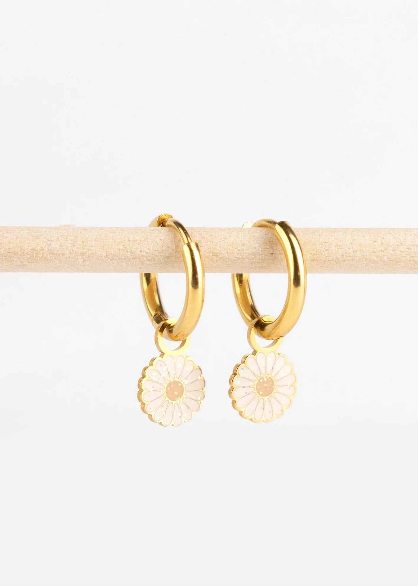 Mrs Ertha | Bedeltjes Golden Daisy