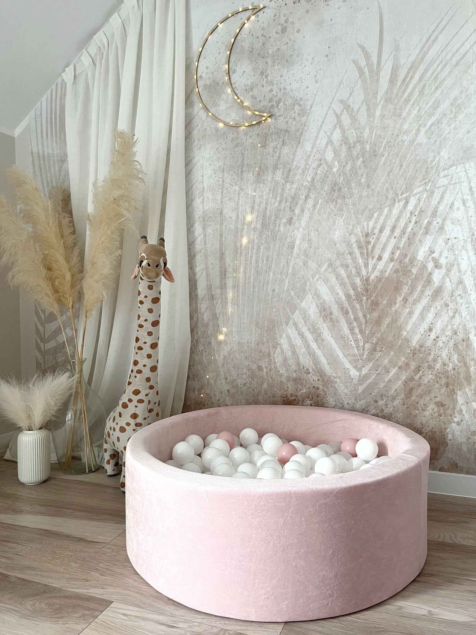 Moje | Soft Velvet Ball Bath - Light Pink 90x30 cm + Balls