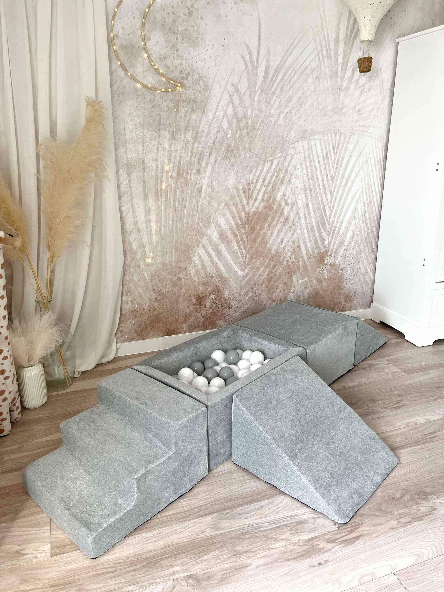 Moje | 4 elements + Ball Pit - Soft Velvet Grey 65x35x30 cm + 100 balls