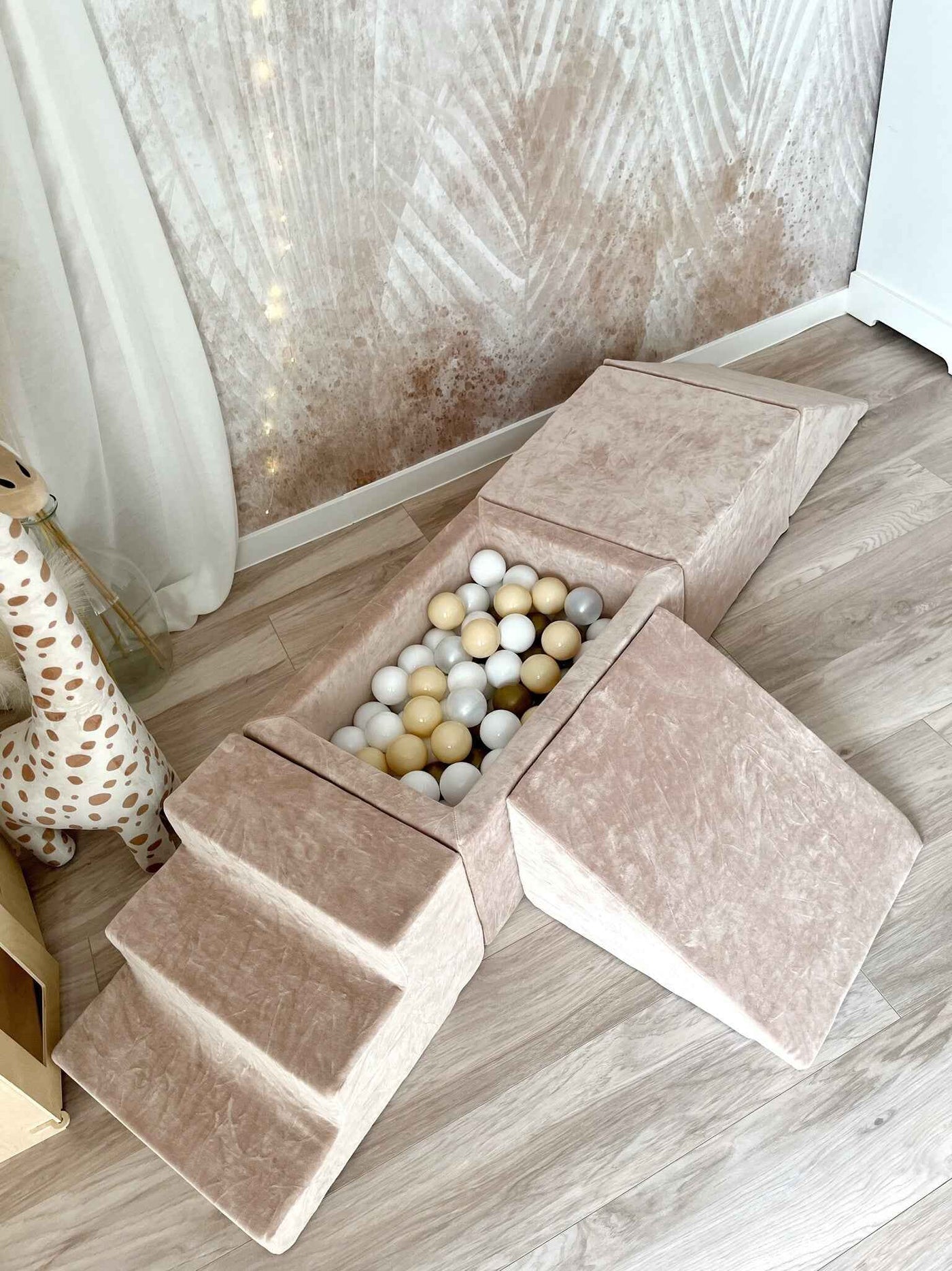 Moje | 4 elementen + Ballenbad - Soft Velvet Dark Beige 65x35x30 cm + 100 Ballen