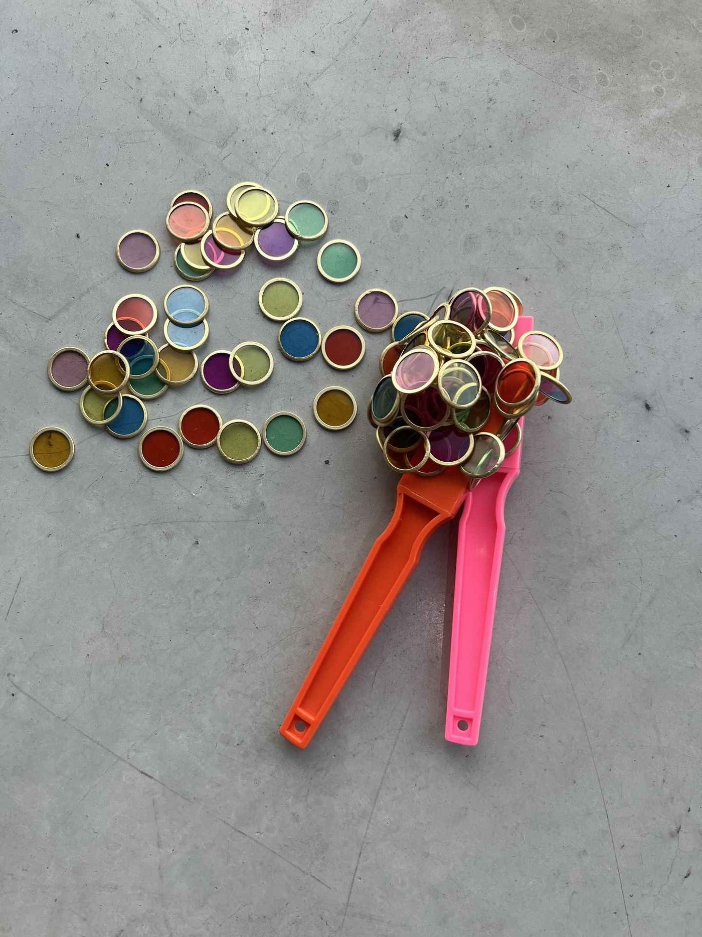 Shaw Magnets | Magnetic Wands x2 & 100 Mag Chips Orange/Pink