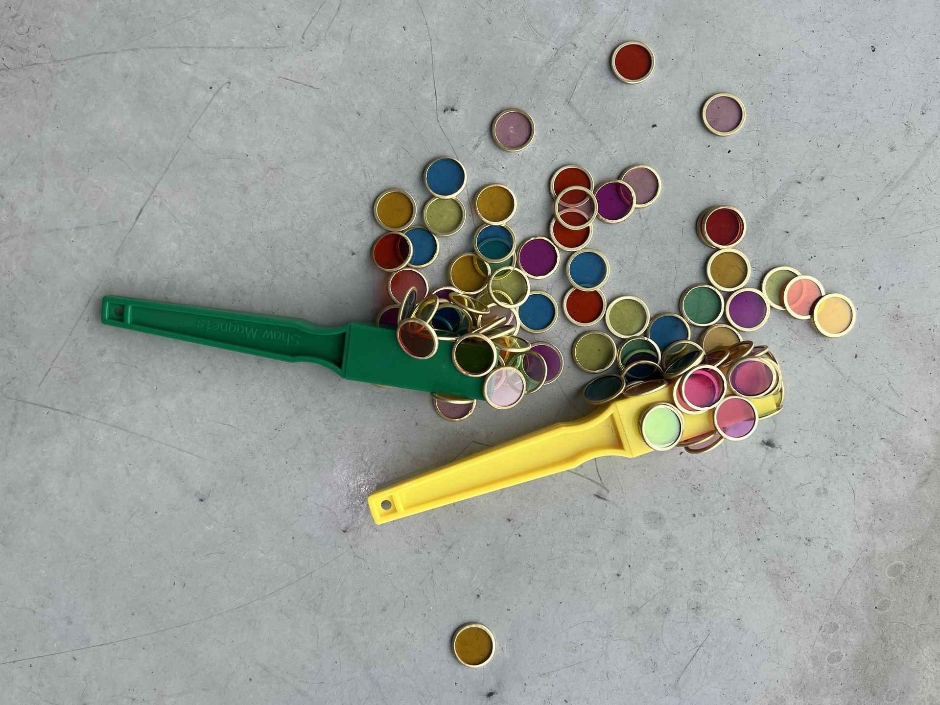 Shaw Magnets | Magnetic Wands x2 & 100 Mag Chips Yellow/Green