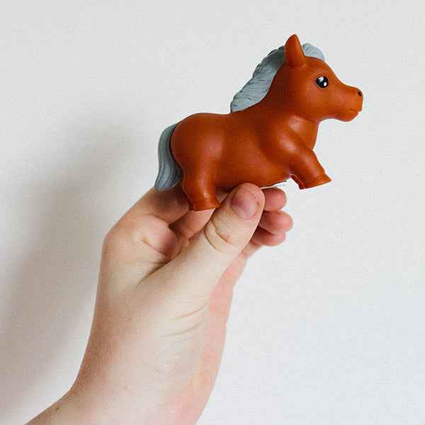 Isabelle Laurier | Badspeeltje - Paard