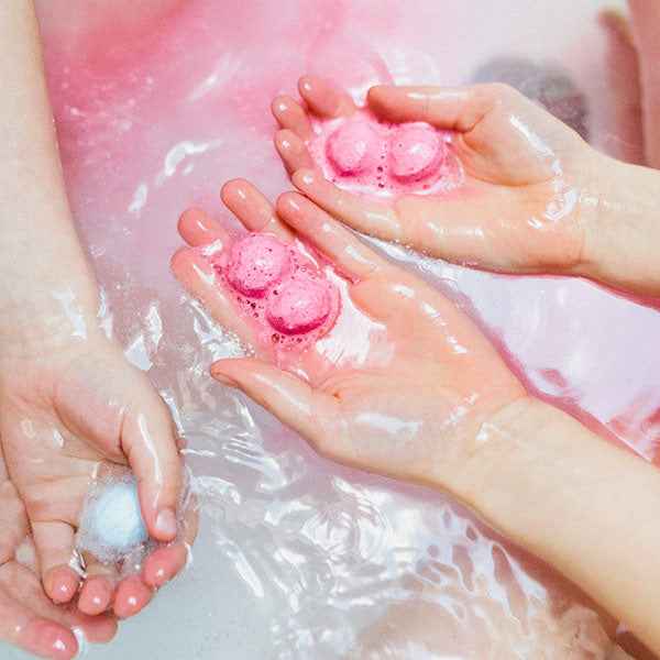 Isabelle Laurier | 5 Dark Pink Bath Bombs - Berry Love