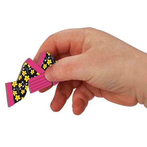 Janod - magneetboek meisjes outfits - 54st 3-8jr