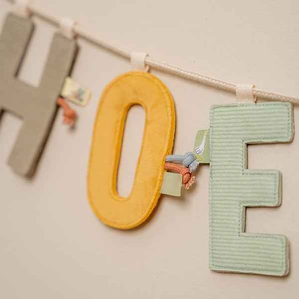 Little Dutch letter W slinger element